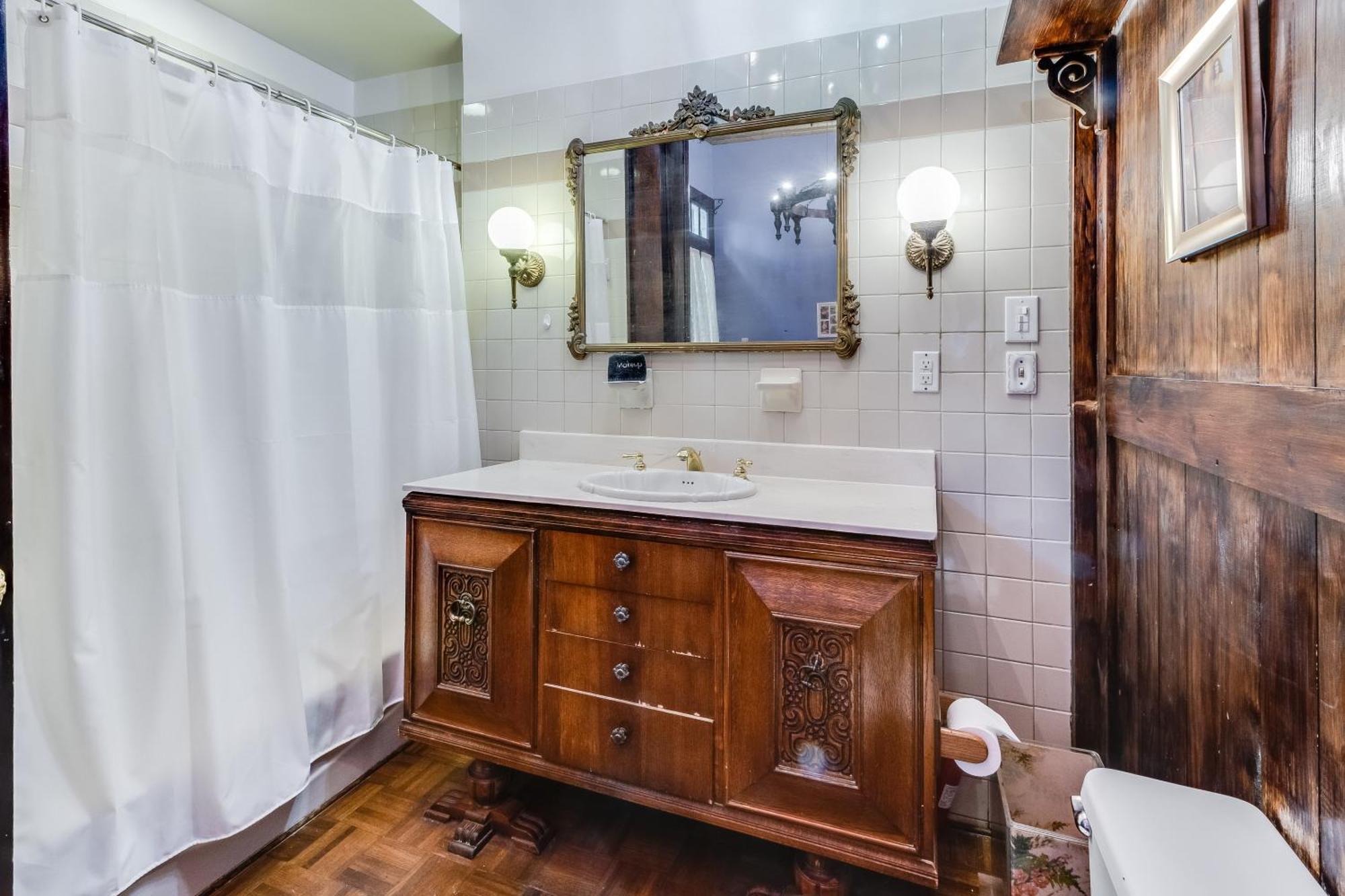Royal Barracks Guest House Ню Орлиънс Екстериор снимка
